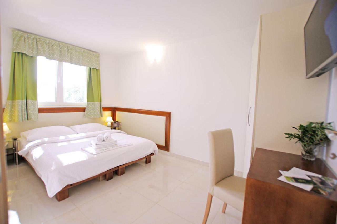 Apartman Murter Center 4+1 Id 720公寓 外观 照片