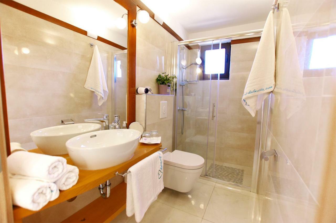 Apartman Murter Center 4+1 Id 720公寓 外观 照片