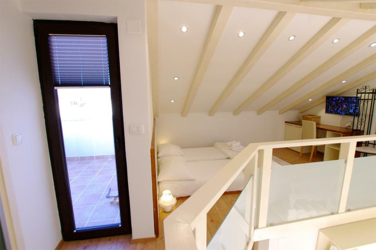 Apartman Murter Center 4+1 Id 720公寓 外观 照片